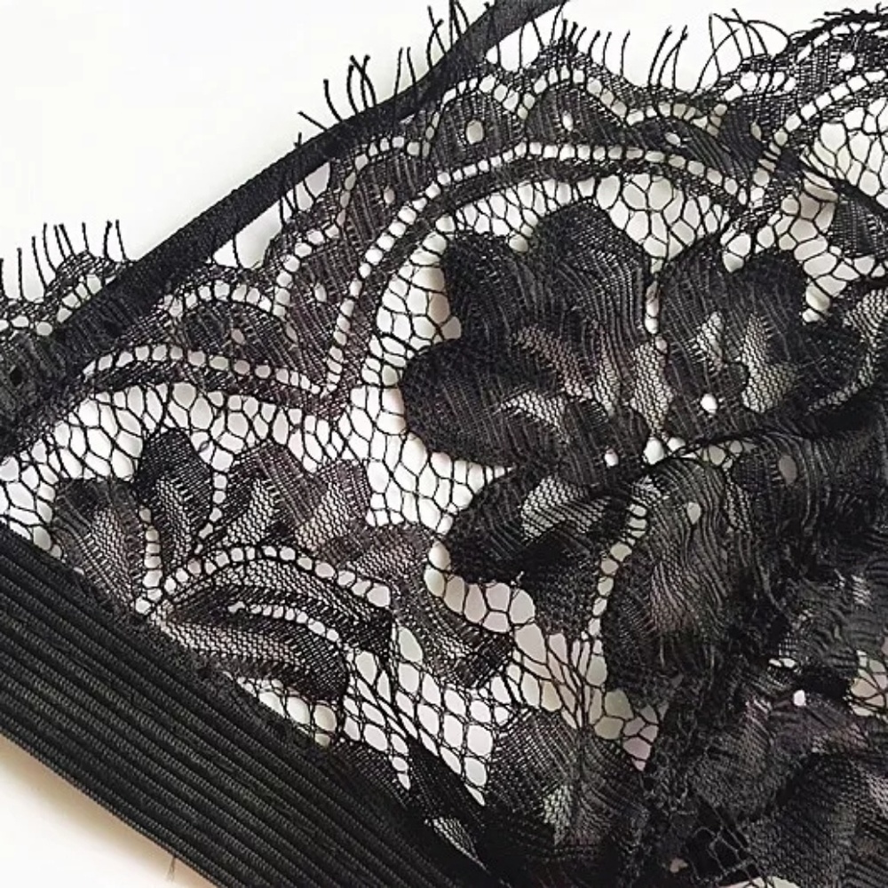 💎✨ Rosalie Lace Bralette - Picture 4 of 5